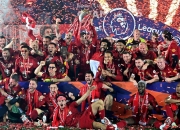 爱游戏-利物浦逆袭晋级，欧冠赛场掀波澜