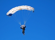 AYX体育赛事-福登关键节点连续得分，尼斯收割摩纳哥，双线战场上的决定性瞬间