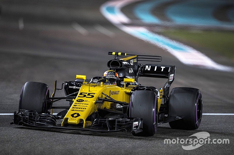 雷诺车队险胜阿斯顿马丁，塞恩斯统治全场