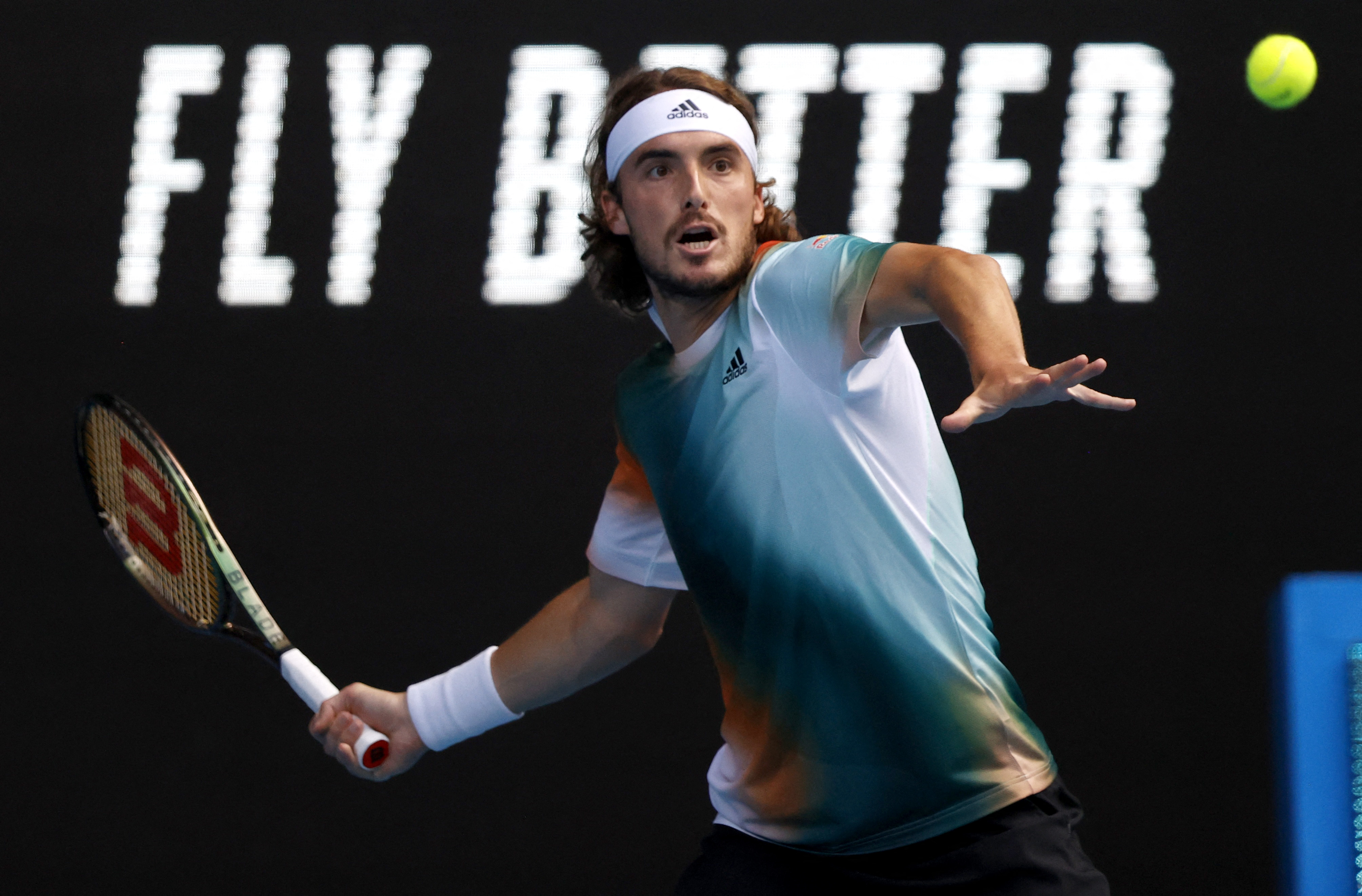 温网横扫澳网，西西帕斯带队取胜