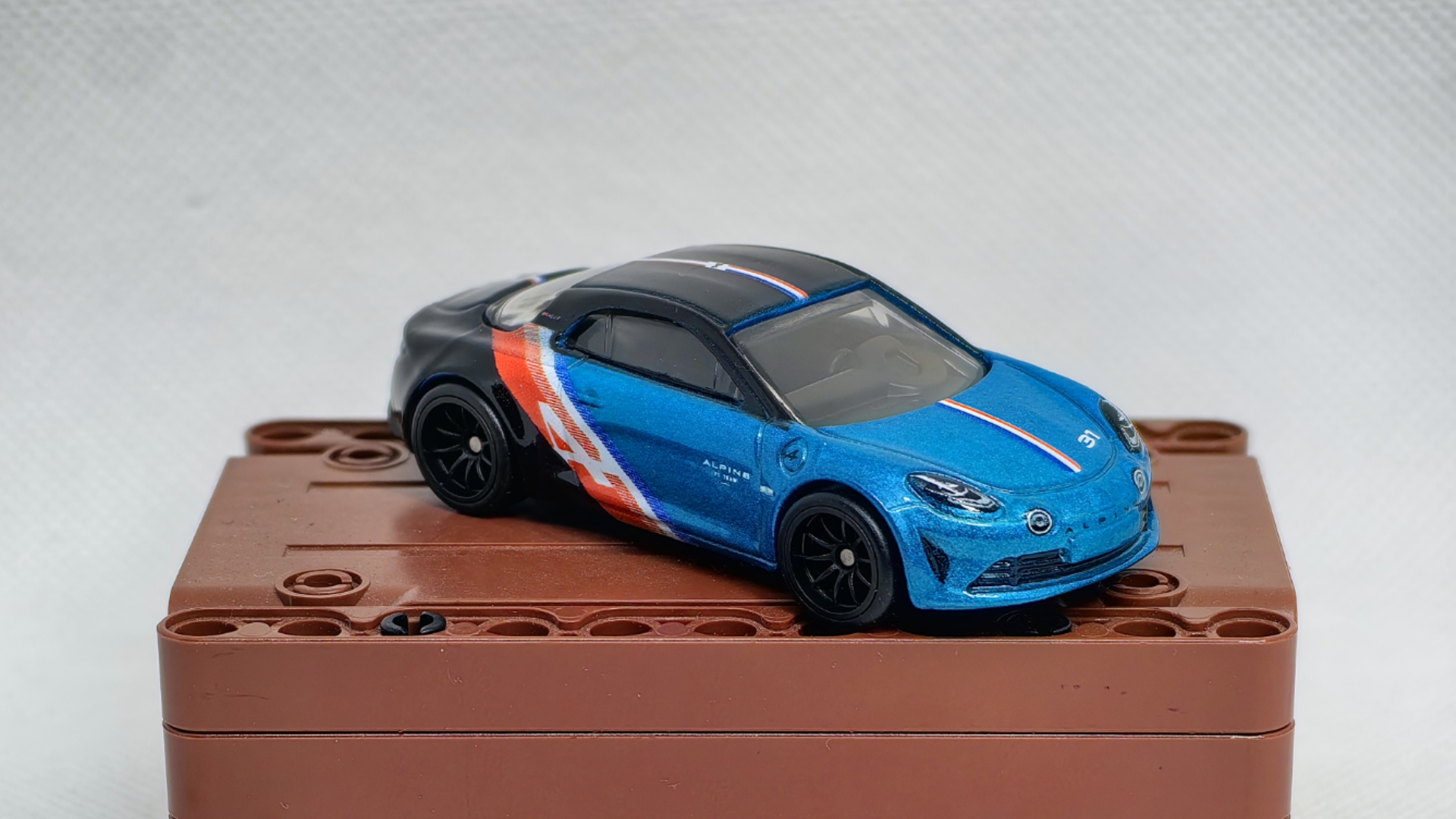 威廉姆斯完胜雷诺车队,勒克莱尔统治全场 威廉姆斯完胜雷诺车队,勒克莱尔统治全场