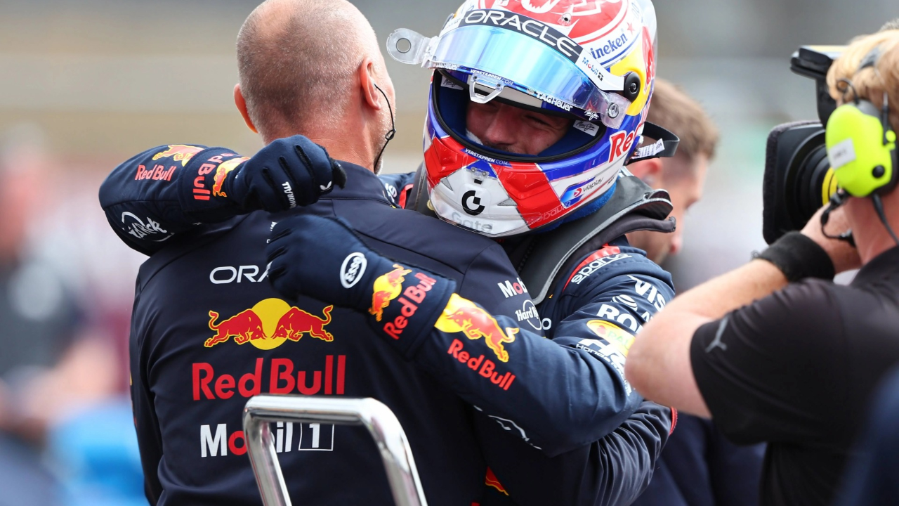 威廉姆斯完胜阿斯顿马丁，维斯塔潘点燃赛场