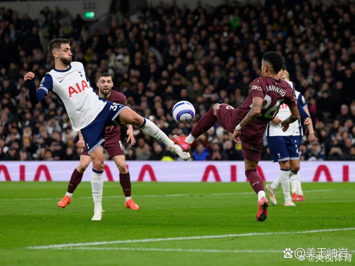 英格兰碾压阿森纳，哈弗茨带队取胜