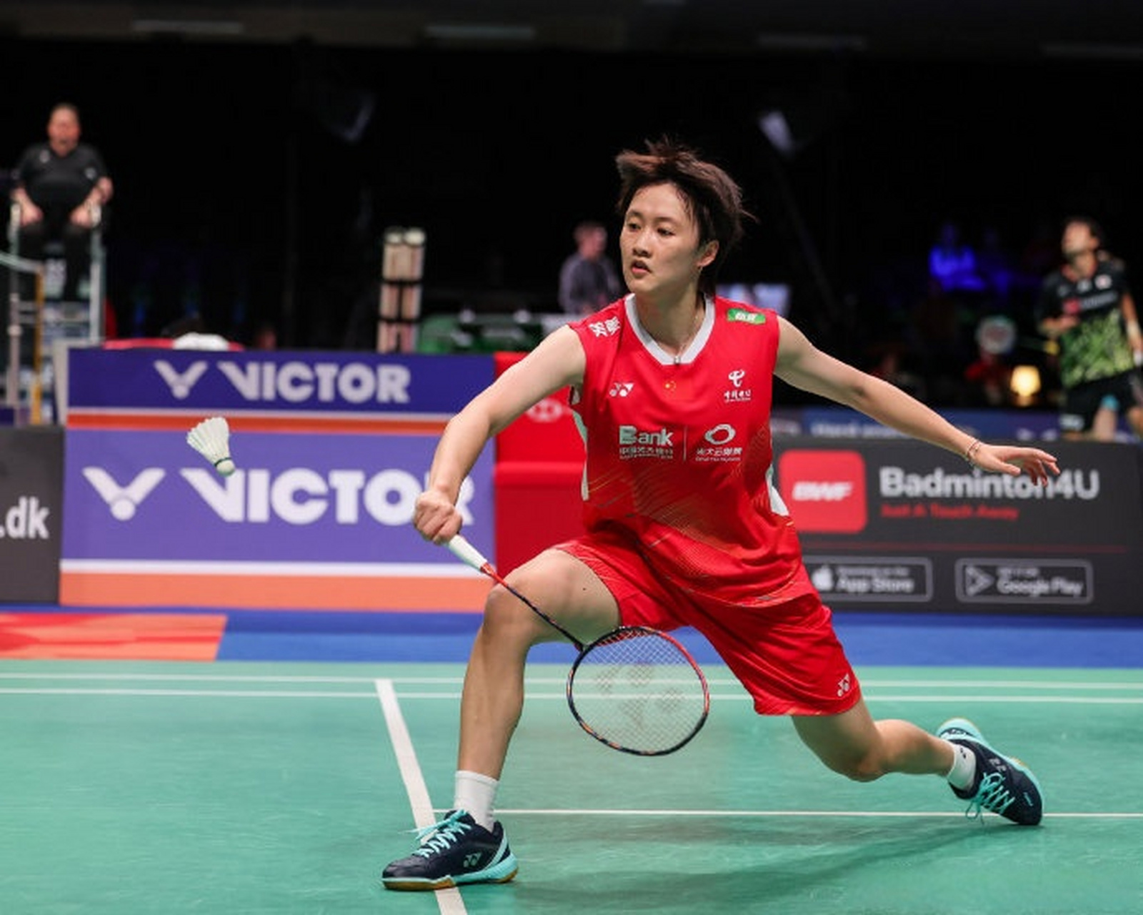 泰国队轻取丹麦队，陈雨菲惊艳四座