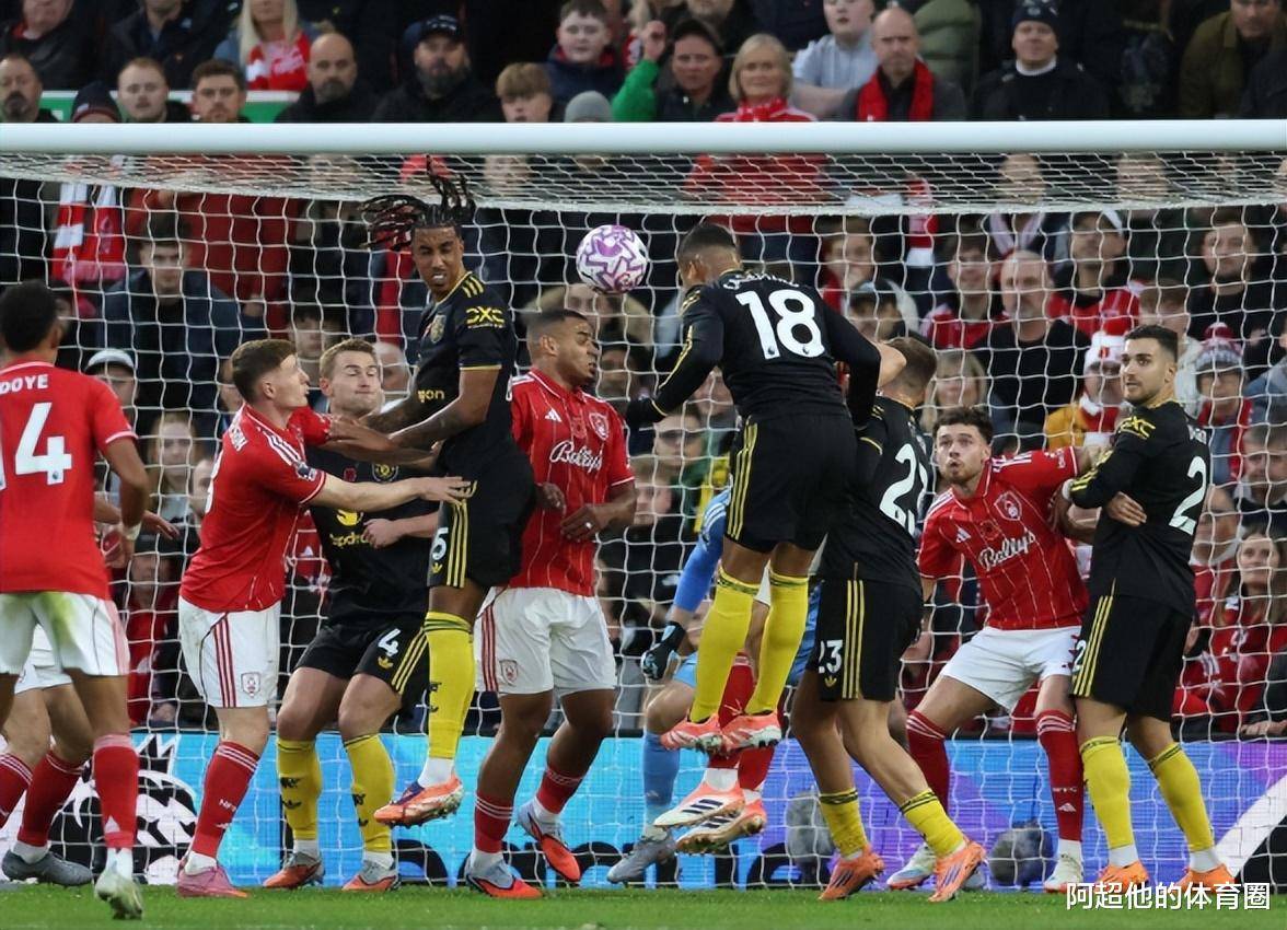 利物浦轻取巴黎，C罗带队取胜