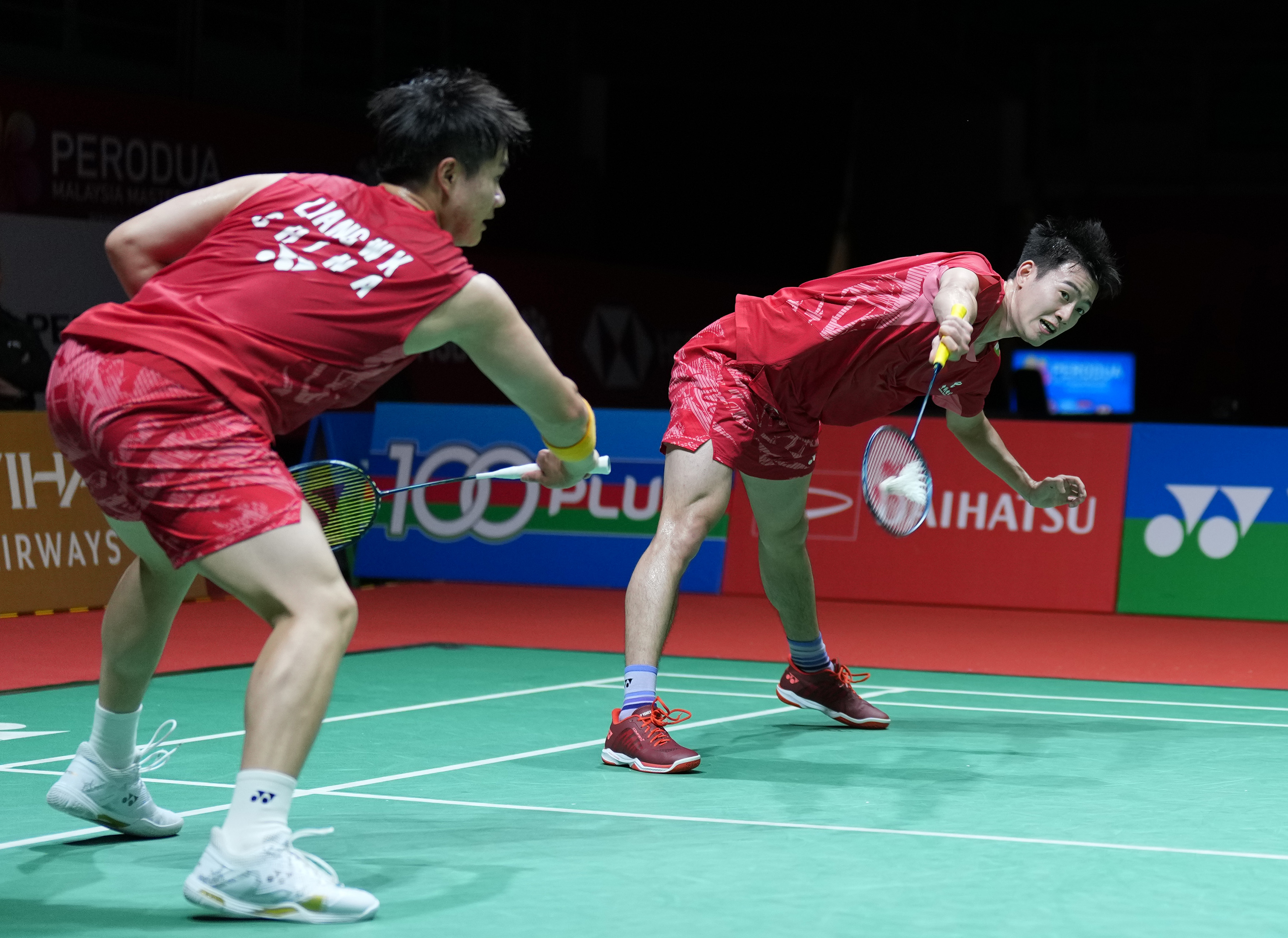 马来西亚羽毛球队完胜英格兰羽毛球队，谌龙统治全场