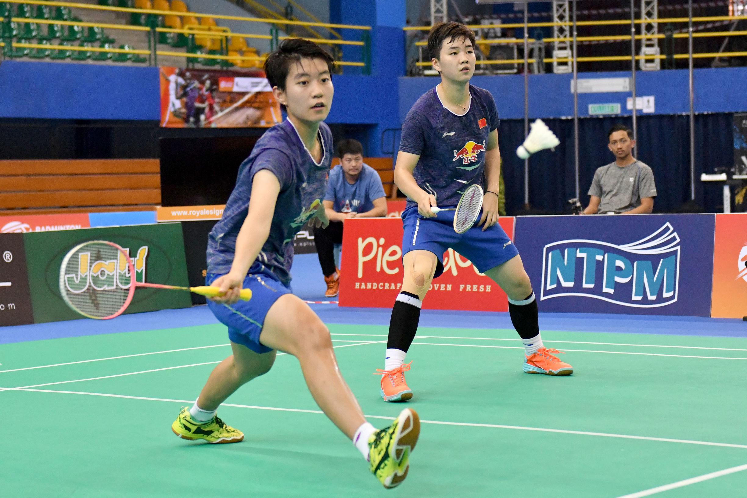 泰国羽毛球队爆冷日本羽毛球队，辛杜绝境逆转