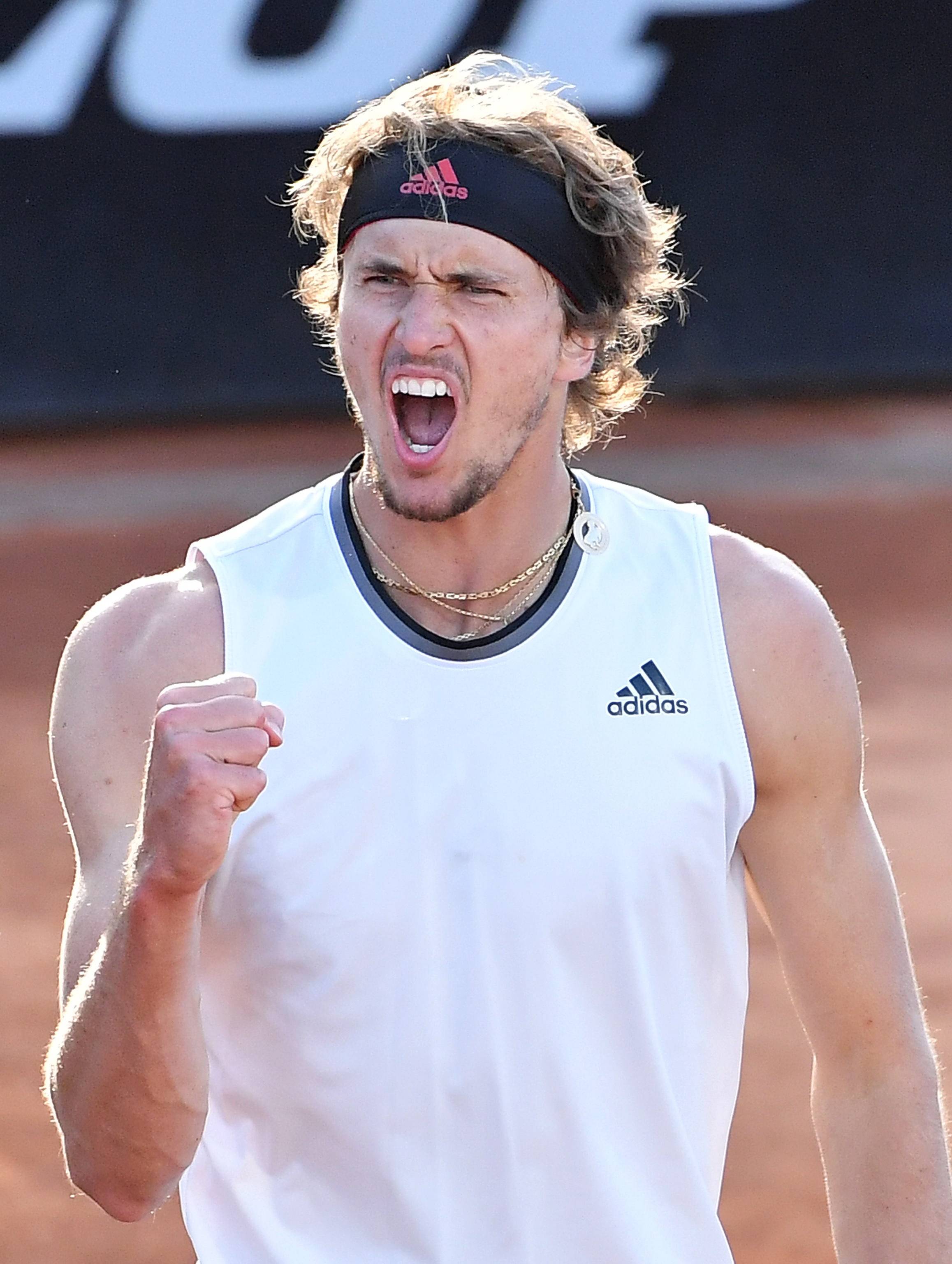 意大利网球队力克欧洲网球队，兹维列夫打破历史纪录