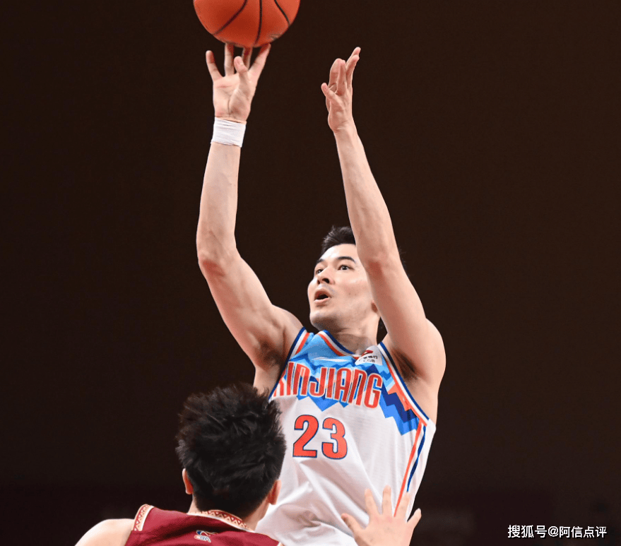 湖北队出色发挥，惊险获胜庆祝