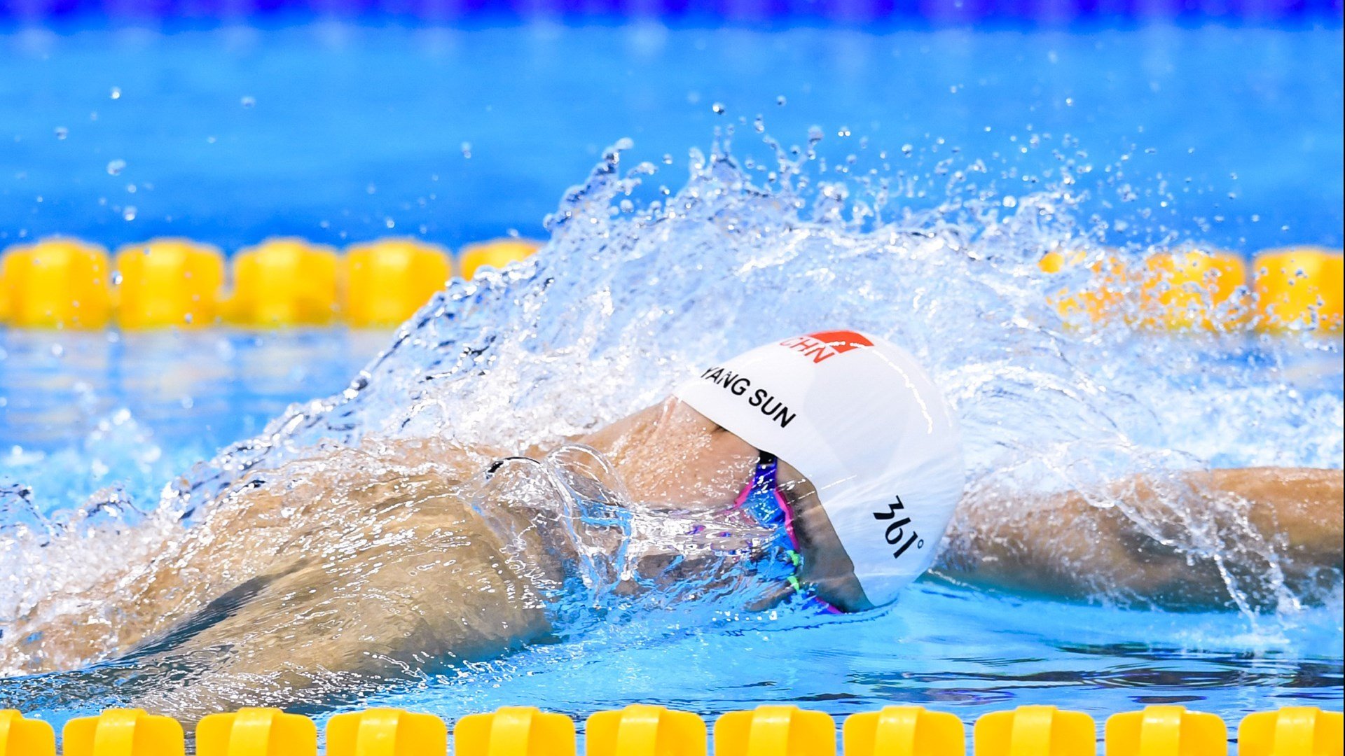 莫兰特单骑破阵，广东队团队风暴击溃吉林